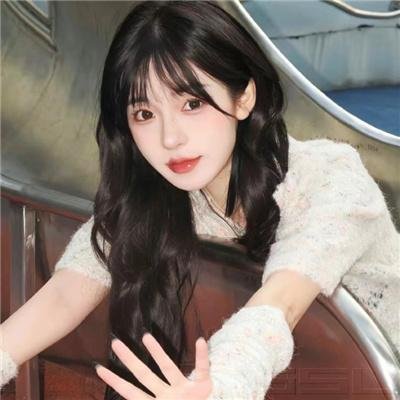 维奥莱特·诺齐埃尔